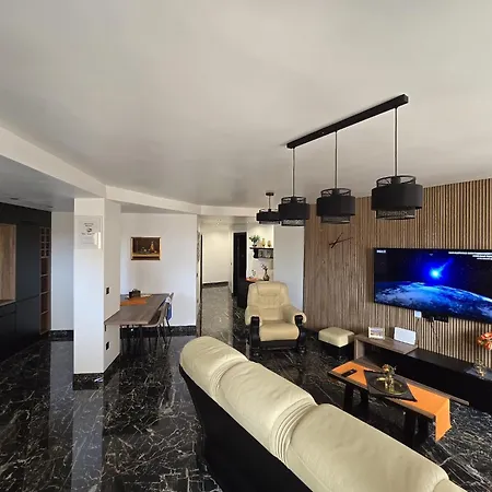 Paralela Estocolmo - Front Sea View Τορεβιέχα