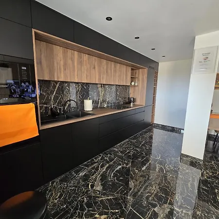 Paralela Estocolmo - Front Sea View *