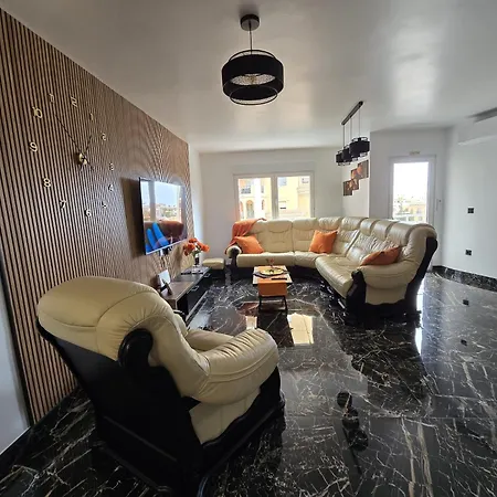 Paralela Estocolmo - Front Sea View